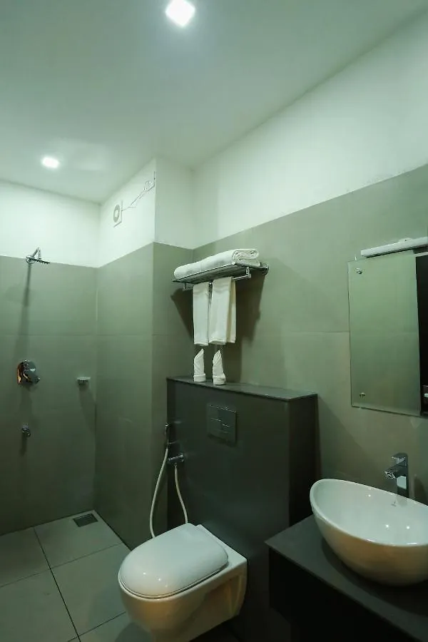 Hotel Satra Wayanad Kalpatta